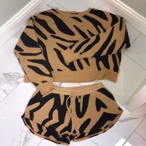 2 piece animal print set